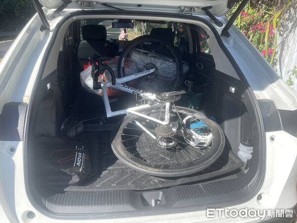 ▲▼ 彰化縣芬園鄉大彰路四段今(6)日發生一起自行車摔車事件 。(圖/記者唐詠絮翻攝)