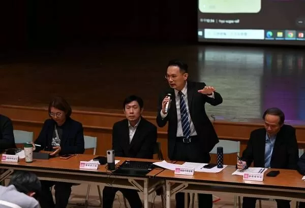 ▲桃園校園隨袋徵收惹議