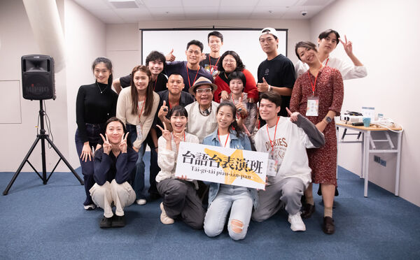 ▲▼許效舜親授台語表演心法。(圖/公視台語台提供)