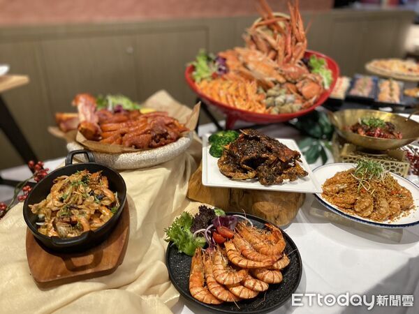 ▲星饗道Buffet推「蝦蟹吃到飽」。(圖/記者游瓊華攝)