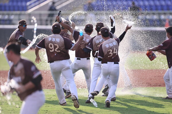 ▲台灣山林逆轉退海洋奪冬盟季軍。(圖/中華職棒提供)