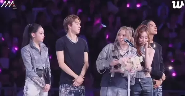 ▲▼ ALLDAY PROJECT高雄致謝:beautiful country 小紅書心碎全崩潰。(圖/翻攝自weverse、Bailey IG)