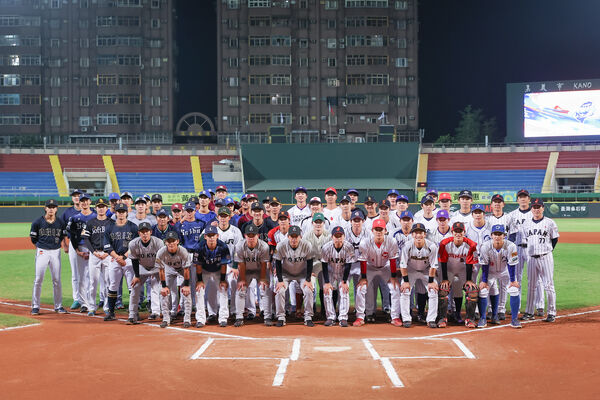 ▲社會人單局4分逆轉日職聯隊封王。(中職提供)