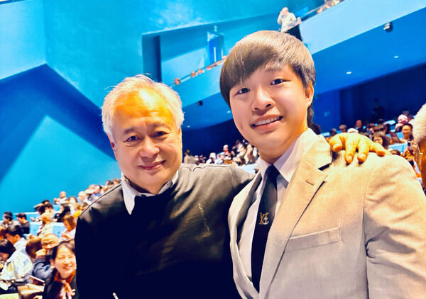 ▲▼ 蔣榮宗開心見到李安本人。(圖/ZONG MUSIC 榮宗蔣音樂國際公司)