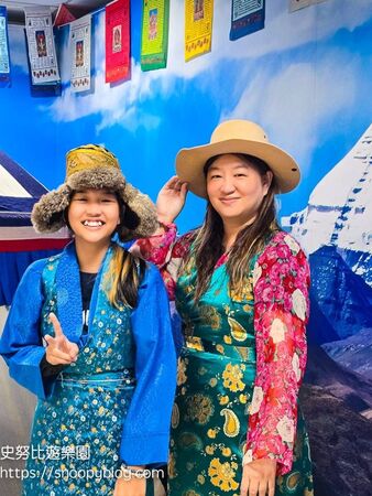 ▲▼西藏雪頓節文化活動體驗「蒙藏文化館」,面具DIY、免費藏服體驗。(圖/部落客史努比提供)