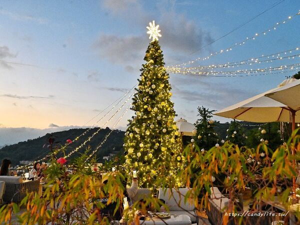 ▲▼台中最浪漫聖誕景點「眺高STAY WITH MOUNTAIN」,坐擁百萬夜景,聖誕季無開放訂位。(圖/部落客糖糖提供)
