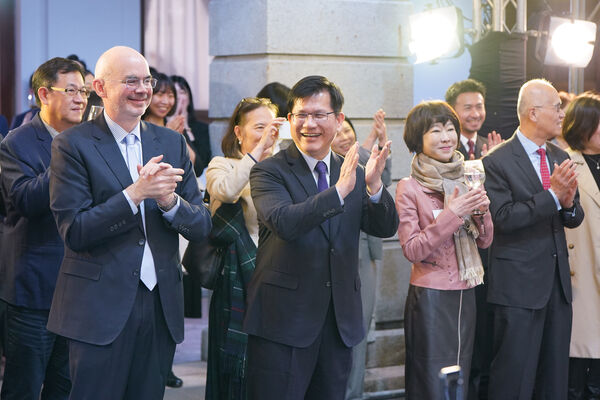 ▲▼台灣美國事務委員會舉辦年度「花園酒會」(Garden Party),外交部長林佳龍、美國在台協會(AIT)處長谷立言(Raymond Greene)。(圖/翻攝自Facebook/林佳龍)