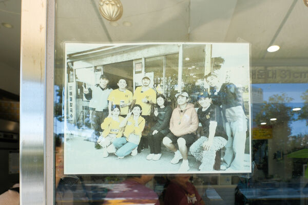 ▲▼韓國釜山「海雲台31cm海鮮刀削麵松亭總店」,海雲台必吃美食,滿滿一鍋海鮮超過癮。(圖/部落客飛天璇提供)