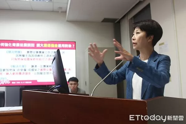▲立法院經濟委員會今審查《農民退休儲金條例》修正草案,陳亭妃要求行政院儘速送案,保障農民權益。(記者林東良攝)