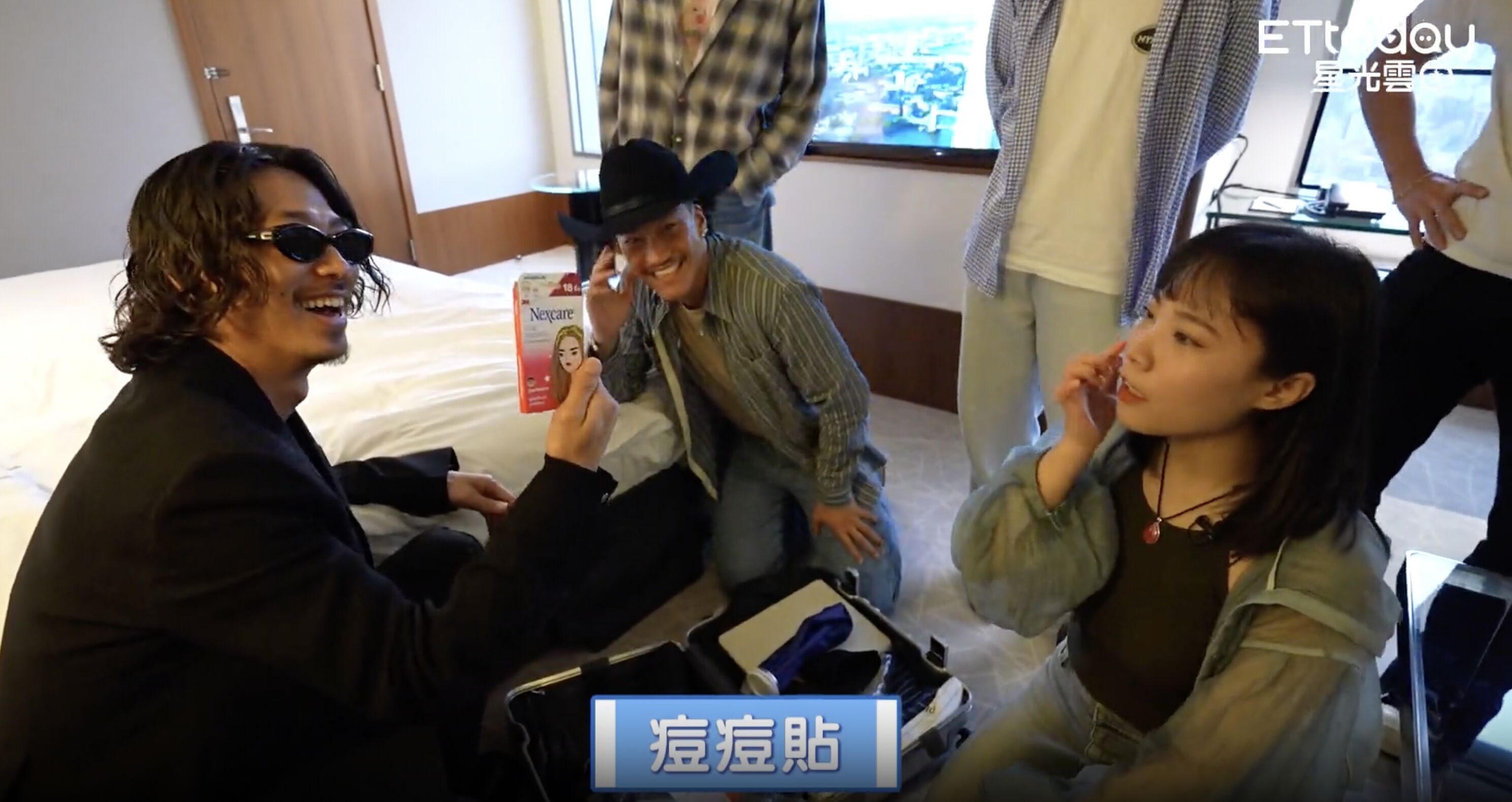 ▲▼AKIRA闖房間虧:內褲很狂野 。(圖/ETtoday)