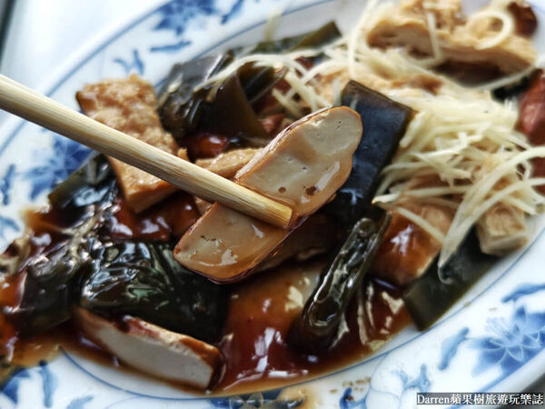 ▲▼中壢在地人早餐中壢隱藏美味,土地公廟前超人氣豬肝粥小吃攤。(圖/部落客DARREN提供)