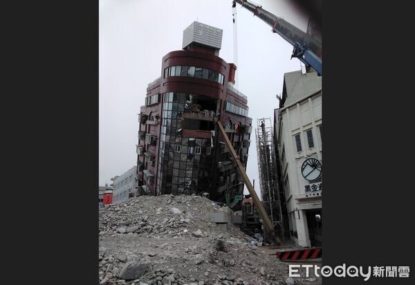 ▲▼花蓮天王星大樓。(圖/地方中心翻攝)