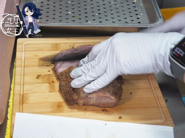 ▲▼桃園中壢美食「只有越南麵包」,隱藏美食廣場裡,超大麵包塞滿肉只要75元。(圖/部落客芽月提供)