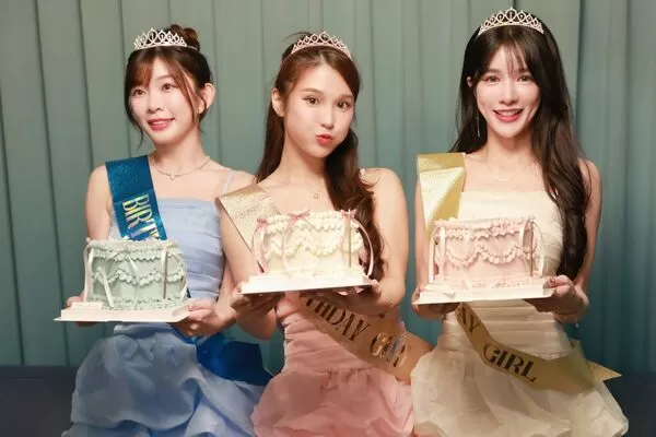 ▲琳妲收到寫上自家品牌的蛋糕。(圖/樂天桃猿)