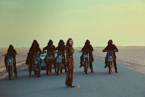 ▲▼蔡依林在沙漠中拍攝。(圖/凌時差音樂提供)