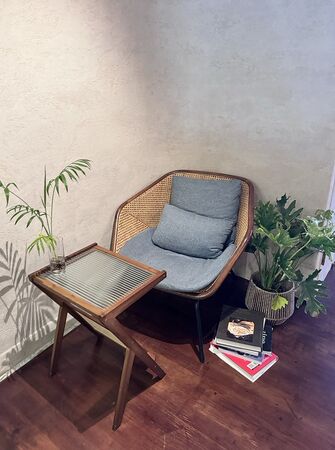 ▲▼板橋江子翠「蚓珈琲」,神祕巷口二樓老宅公寓居家風咖啡廳。(圖/部落客小虎提供)