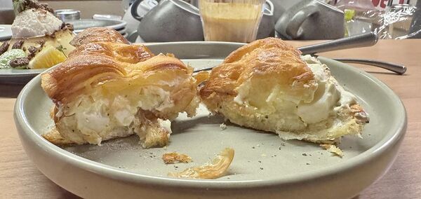 ▲▼板橋江子翠「蚓珈琲」,神祕巷口二樓老宅公寓居家風咖啡廳。(圖/部落客小虎提供)