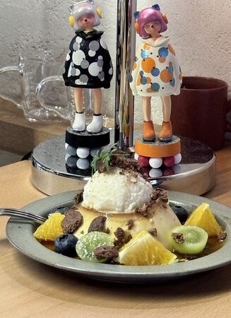 ▲▼板橋江子翠「蚓珈琲」,神祕巷口二樓老宅公寓居家風咖啡廳。(圖/部落客小虎提供)