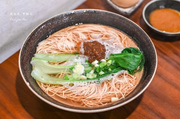 ▲▼圓山站旁日式老宅關東煮「円山駅」,百年木造古蹟改造空間,不能訂位預約只能現場候位。(圖/部落客周花花提供)