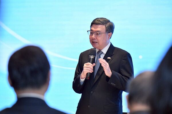 ▲▼行政院長卓榮泰、中華民國全國商業總會理事長許舒博出席「2025行政院長與商業領袖座談會」。(圖/行政院提供)