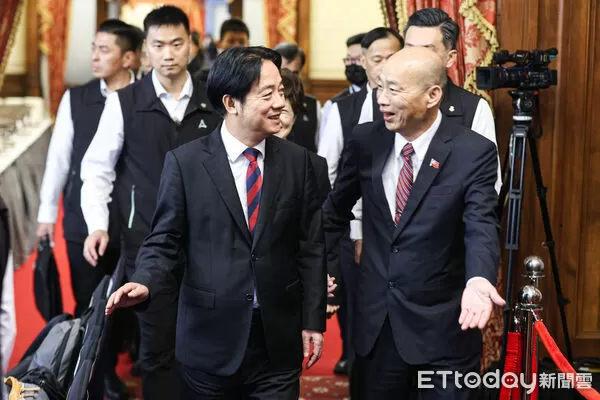 ▲總統賴清德、民主基金會董事長韓國瑜出席亞洲民主人權獎頒獎典禮。(圖/記者林敬旻攝)