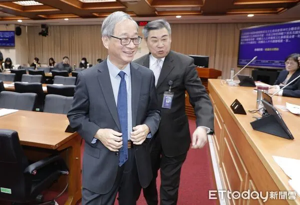 ▲▼立法院文化教育委員會10日邀請文化部、公廣集團暨公視基金、央社、央廣之營運管理、預算績效,與新媒體策略」進行專題報告。圖為文化部長李遠。照片已上傳後台,生活、要聞中心請參考。(圖/記者湯興漢攝)