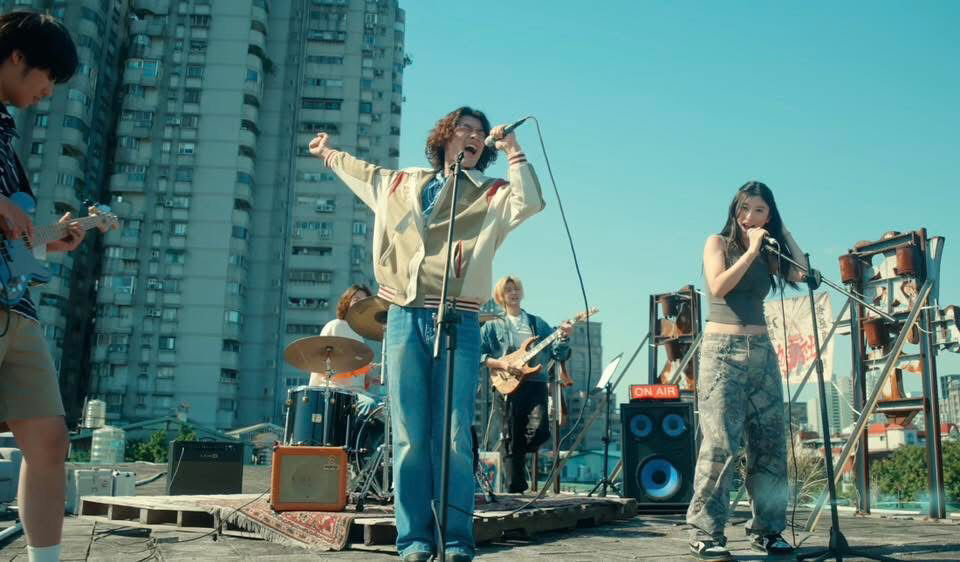 ▲▼帕拉斯助陣〈恆星不忘Forever Forever〉。(圖/翻攝相信音樂YouTube)