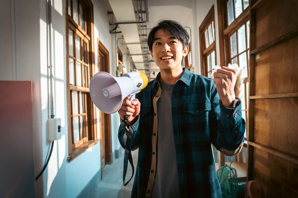 ▲《啵me之我的青春住了鬼》將於2026年1月23日全台上映。(圖/風暴國際股份有限公司提供)