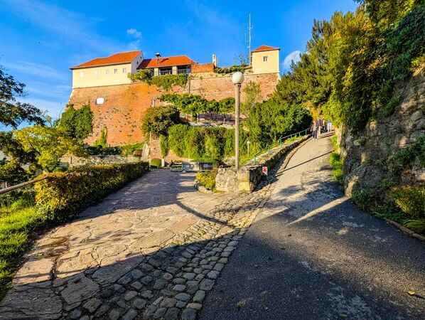 ▲▼城堡山。(圖/部落客Travel with Leo授權提供)