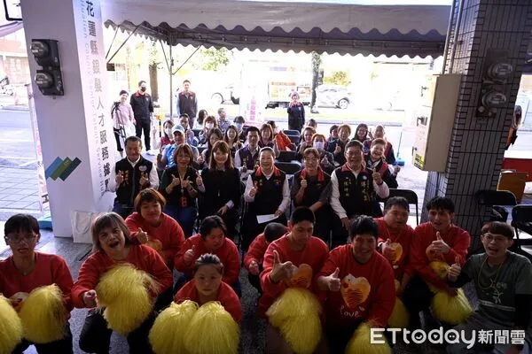 ▲▼揭幕典禮,各界代表齊聚一堂,共同見證據點正式啟用,場面溫馨熱烈。(圖/花蓮縣政府提供,下同)