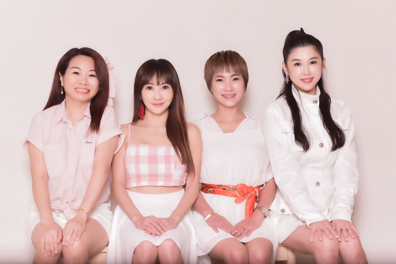 ▲▼王宥忻打造熟齡女團F40。(圖/《女神愛啪啪》提供)