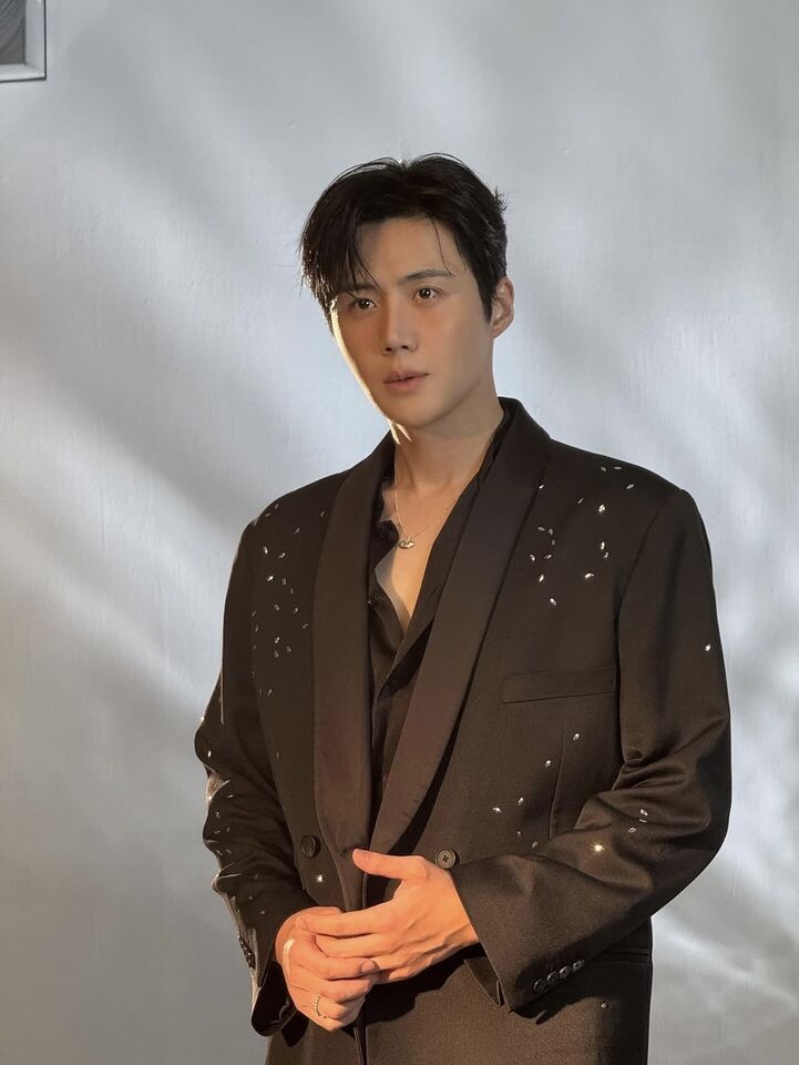 ▲▼金宣虎、高允貞。(圖/翻攝IG)