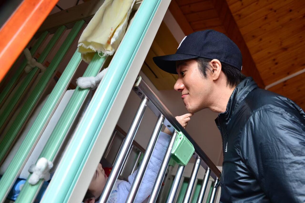 ▲▼ 王力宏做公益。(圖/西東音樂提供)