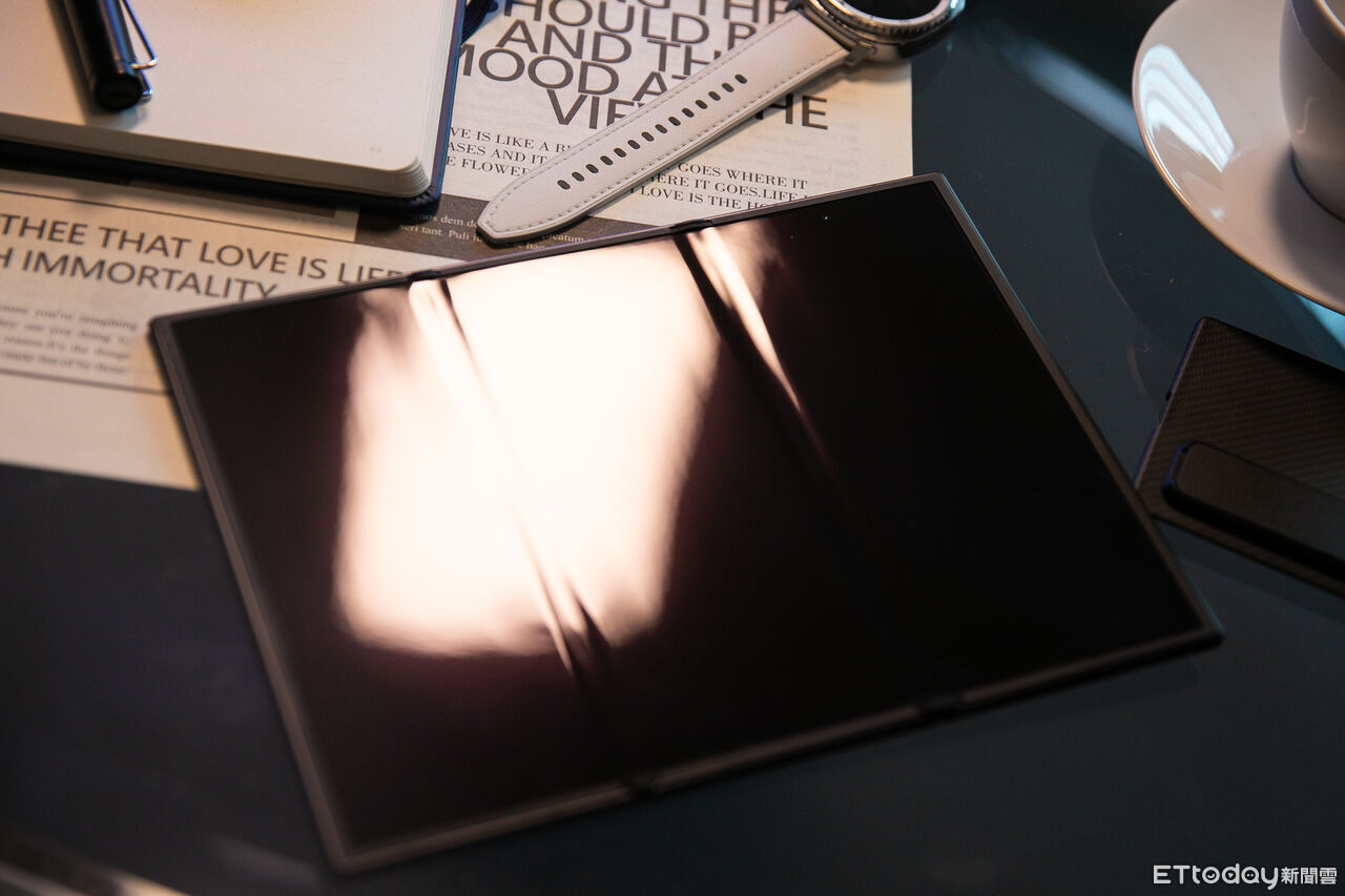 ▲▼三星新形態摺疊新機Galaxy Z TriFold 搶先鑑賞會。(圖/記者周宸亘攝)