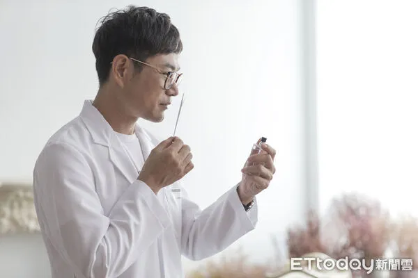 ▲嗅覺經濟興起!靜宜攜手香氛學院 開辦國際調香師課程。(圖/記者游瓊華翻攝)