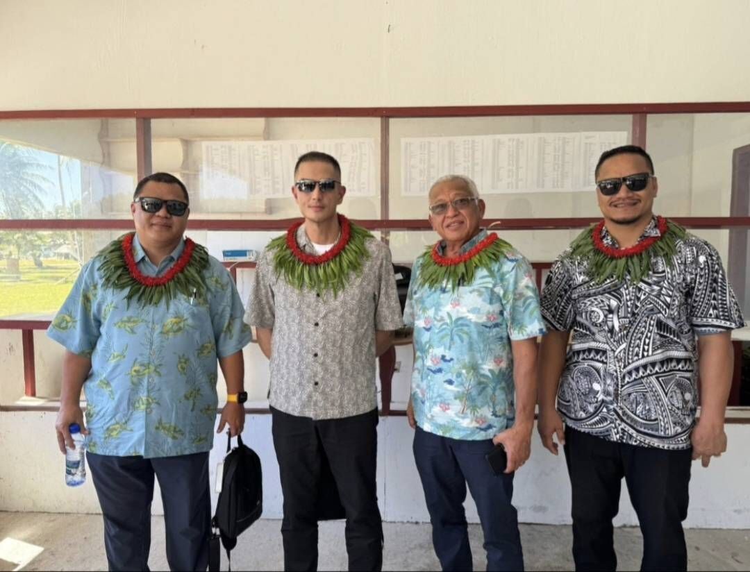 ▲▼超帥外交官!駐馬紹爾新大使曝光 網驚「帥到以為是AI」。(圖/中華民國(臺灣)駐馬紹爾群島共和國大使館)