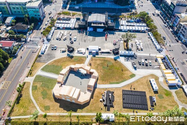 ▲▼ 黃敏惠市長牽線國際建築事務所MVRDV 「永續願景館Wooden Wonders」亮相320+1嘉義城市博覽會 。(圖/嘉義市政府提供)