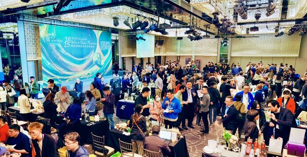 ▲IEAT「2025年國際酒類產品貿易推廣會」匯聚700位專業買主洽談採購,盛況空前。(圖/IEAT提供)