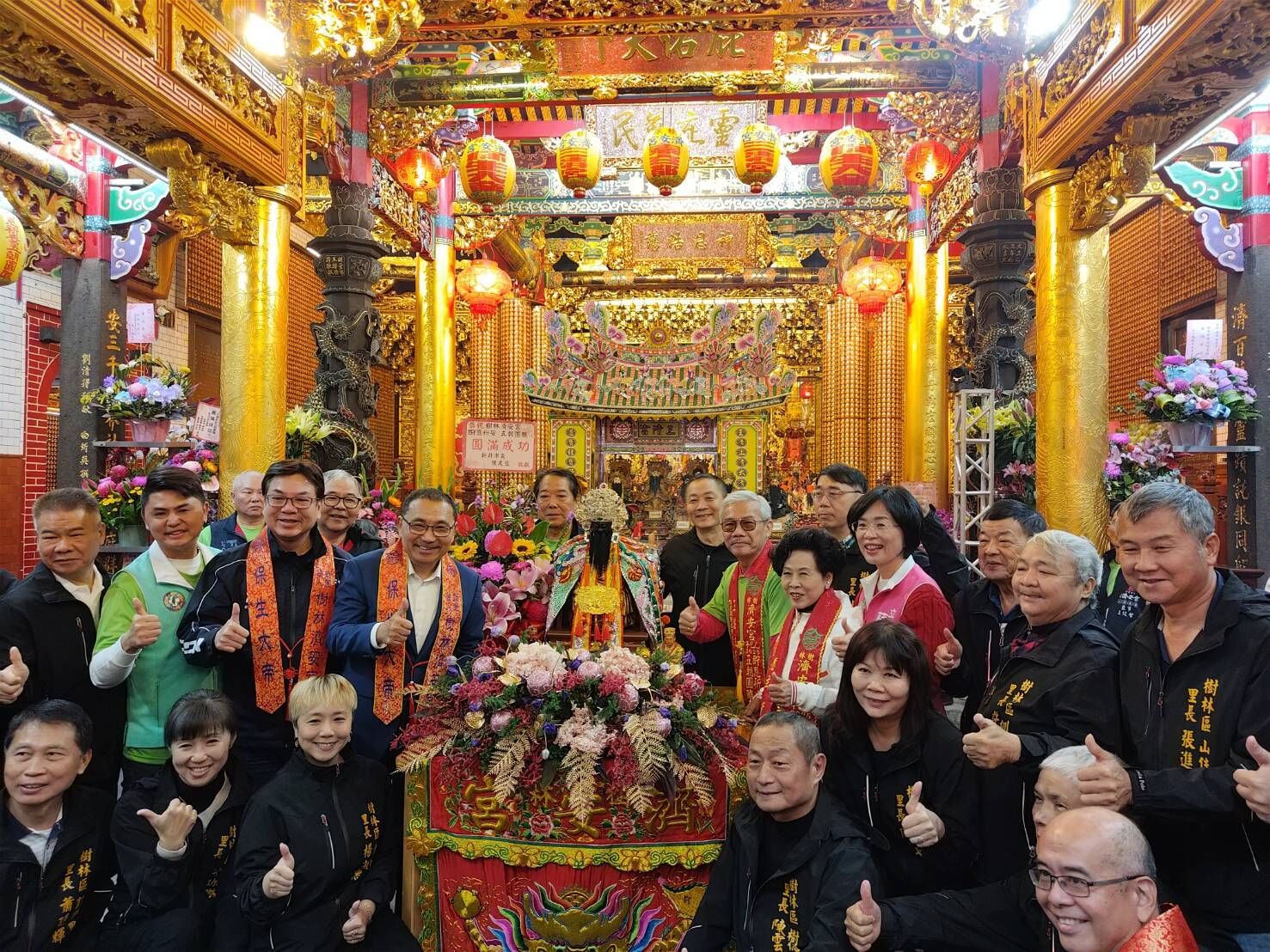▲南北保生大帝齊聚樹林賜福 侯友宜參拜。(圖/新北市民政局提供)