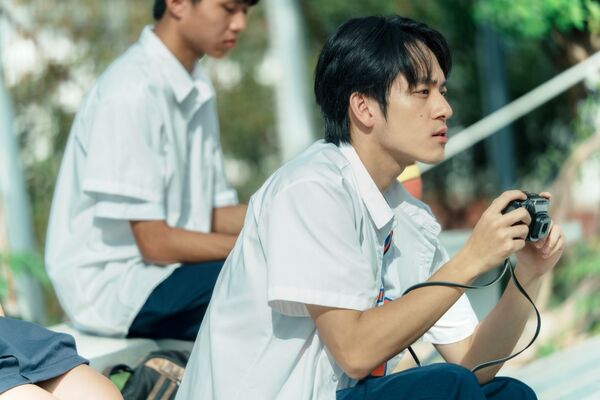 ▲竪屏短劇《記憶中的微笑》鎮萬鈞、吳思竺。(圖/聖緹雅醫療集團提供)