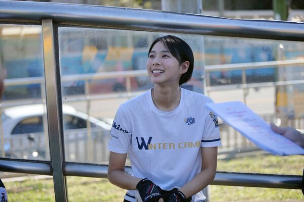 ▲入圍金鐘60「最具潛力新人」的袁漠遙剪去20公分長髮。(圖/周子娛樂提供)