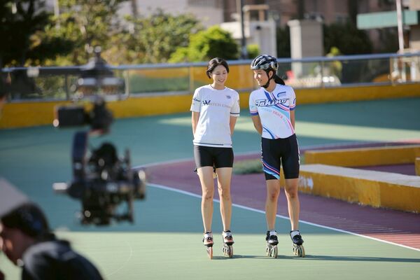 ▲入圍金鐘60「最具潛力新人」的袁漠遙剪去20公分長髮。(圖/周子娛樂提供)