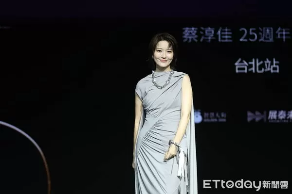 ▲蔡淳佳《淳粹 25》台北站彩排。(圖/記者林敬旻攝)