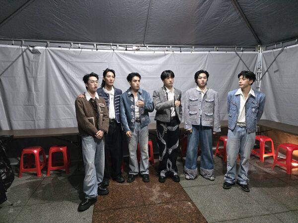 ▲OZONE在新北耶誕城演出。(圖/記者葉文正攝)