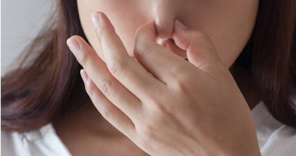 研究指出,聞自己屁味可預防阿茲海默症。(示意圖非當事人/photoAC)