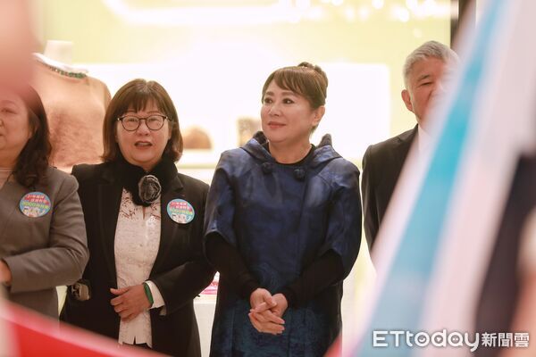 ▲▼SOGO敦化館熄燈。(圖/記者周宸亘攝)