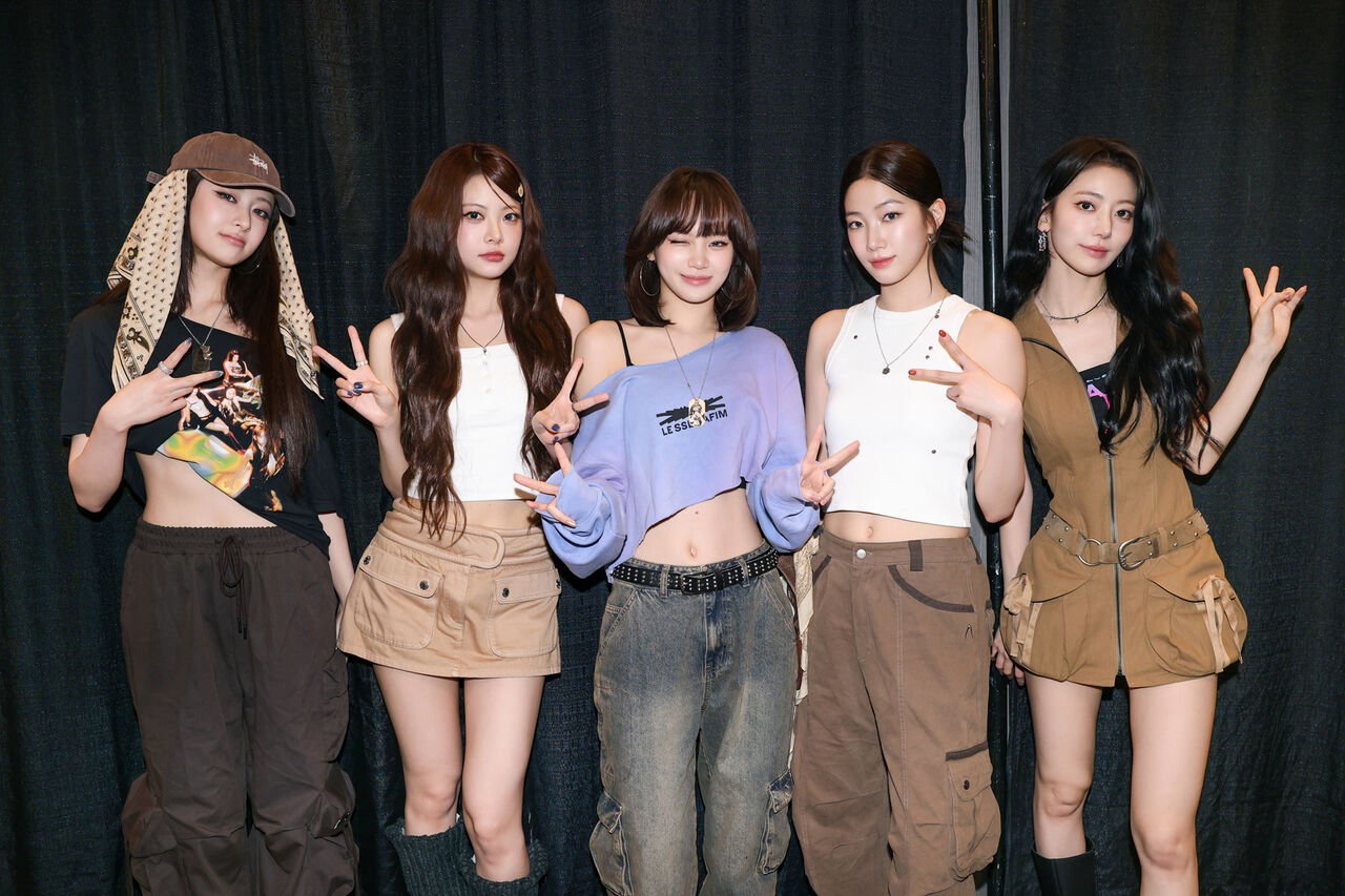 ▲▼LE SSERAFIM。(圖/翻攝自Facebook/LE SSERAFIM)