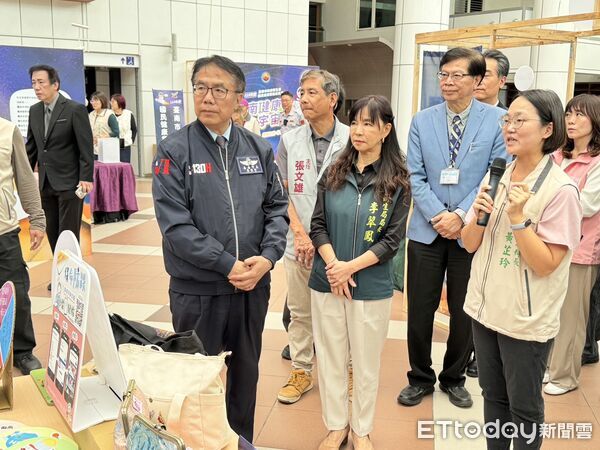 ▲台南市政府舉辦「2025年度國民健康業務成果展」,以「台南健康宇宙城」呈現公共衛生政策成果。(記者林東良翻攝,下同)