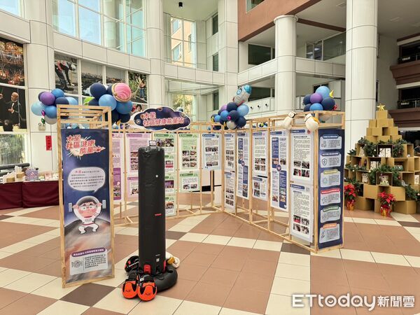 ▲台南市政府舉辦「2025年度國民健康業務成果展」,以「台南健康宇宙城」呈現公共衛生政策成果。(記者林東良翻攝,下同)