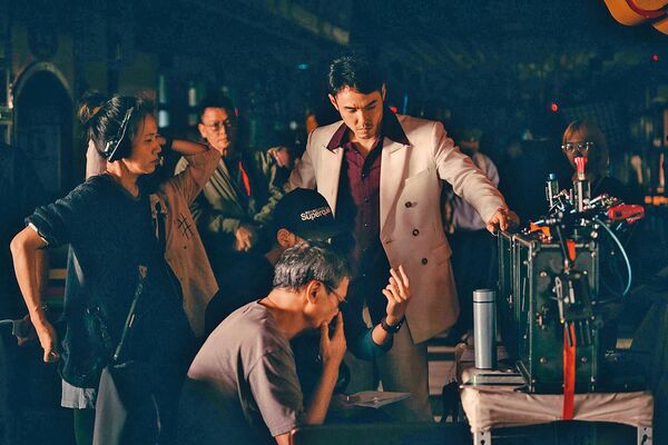 低調煲愛穩了/獨家!刪光網路足跡獲信任 阮經天韓國探視女友戀情穩